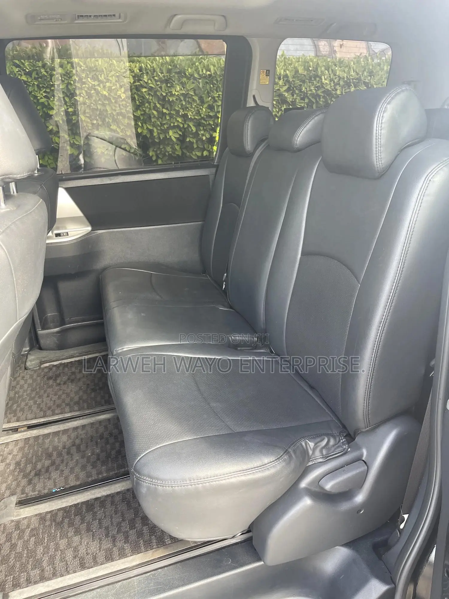 Toyota Voxy 2011 Black