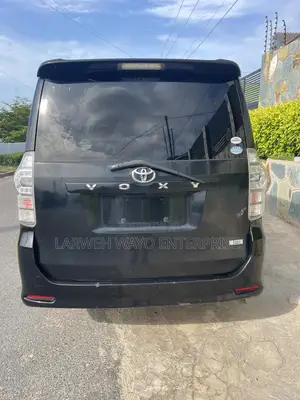 Toyota Voxy 2011 Black