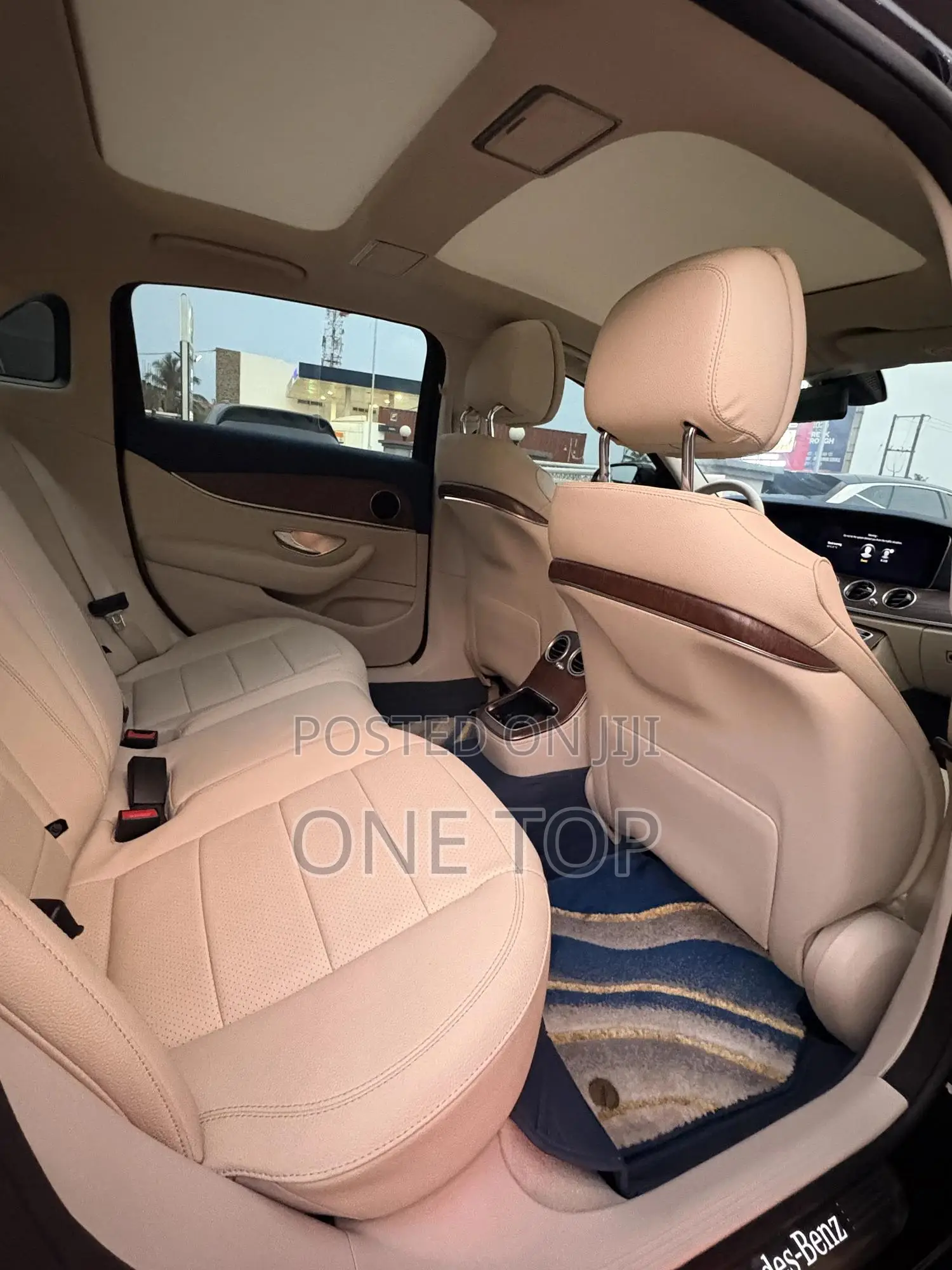 Mercedes-Benz E300 2023 Black