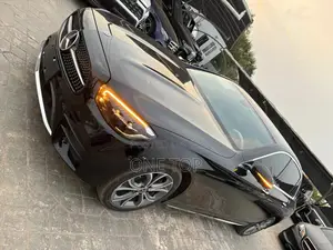 Mercedes-Benz E300 2023 Black