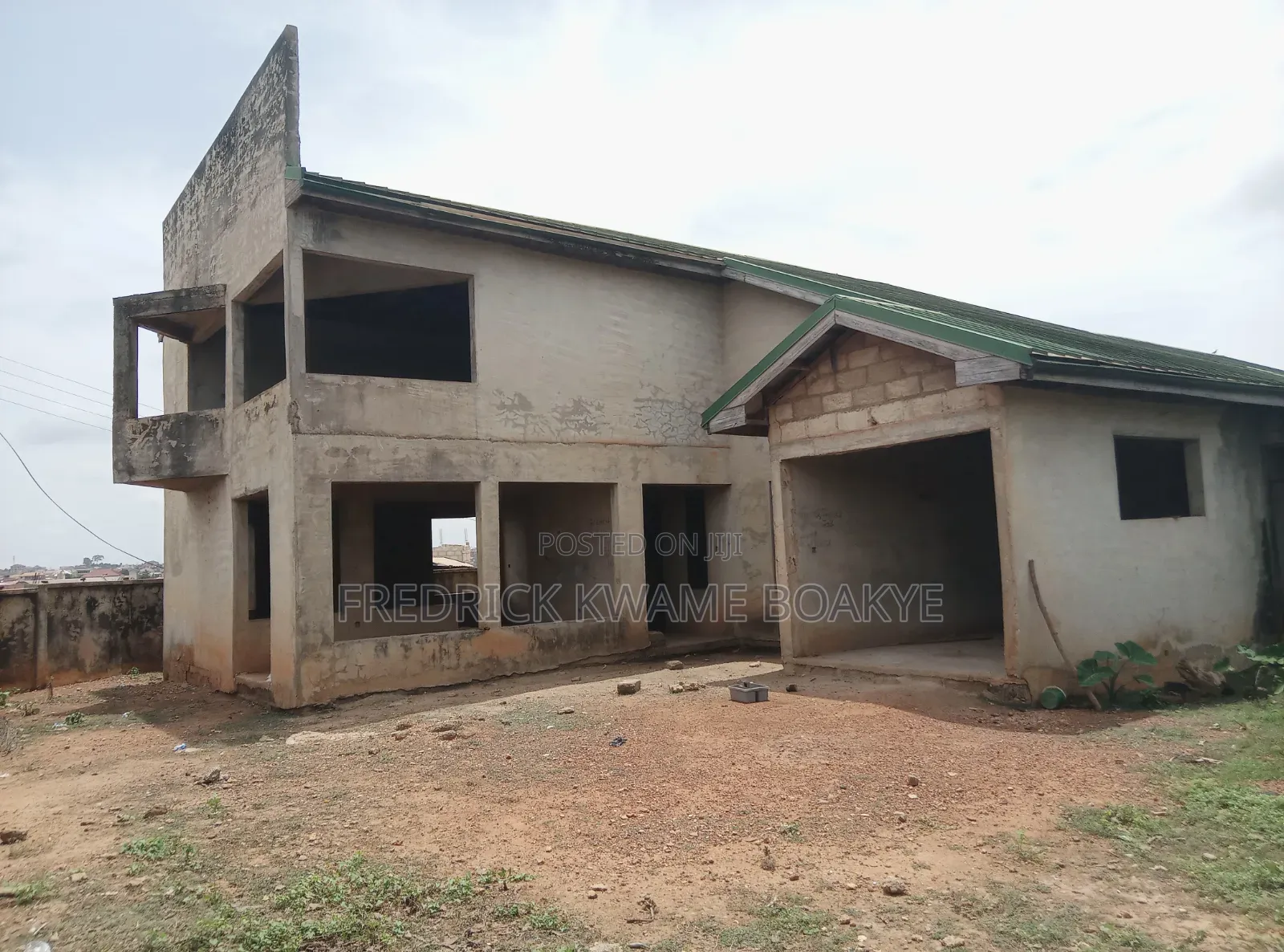 7bdrm House in Brother K Estate, Kumasi Metropolitan for sale