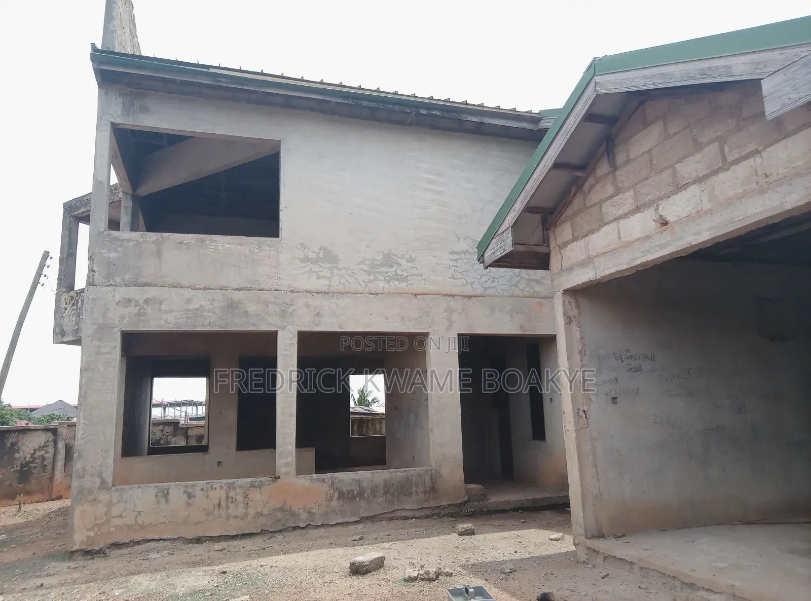 7bdrm House in Brother K Estate, Kumasi Metropolitan for sale