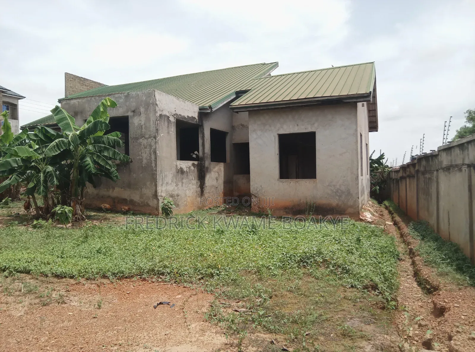 7bdrm House in Brother K Estate, Kumasi Metropolitan for sale
