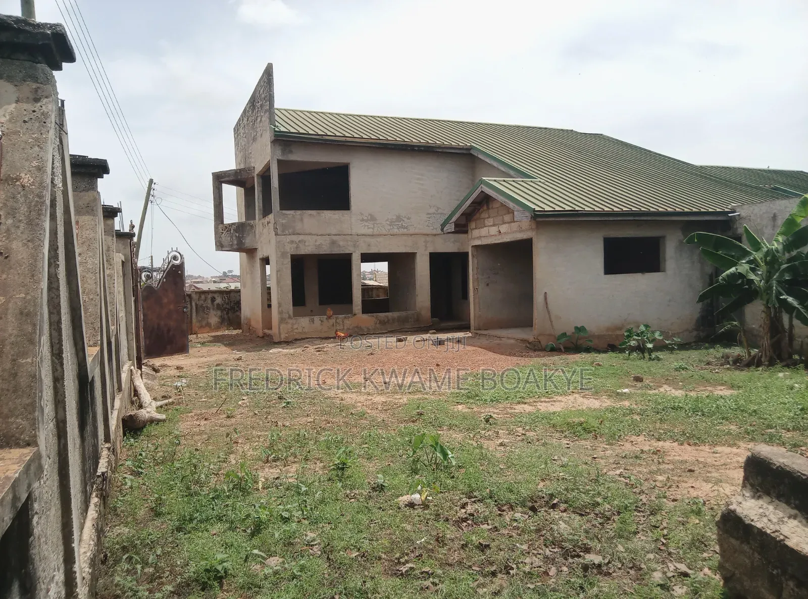 7bdrm House in Brother K Estate, Kumasi Metropolitan for sale