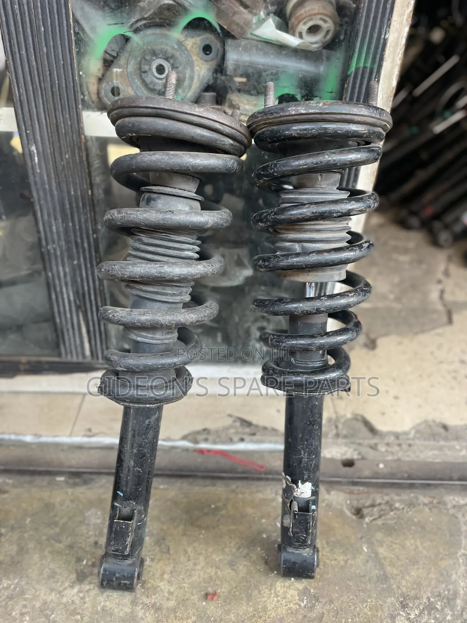 Mitsubishi Pajero 2010 Back Shock Absorber