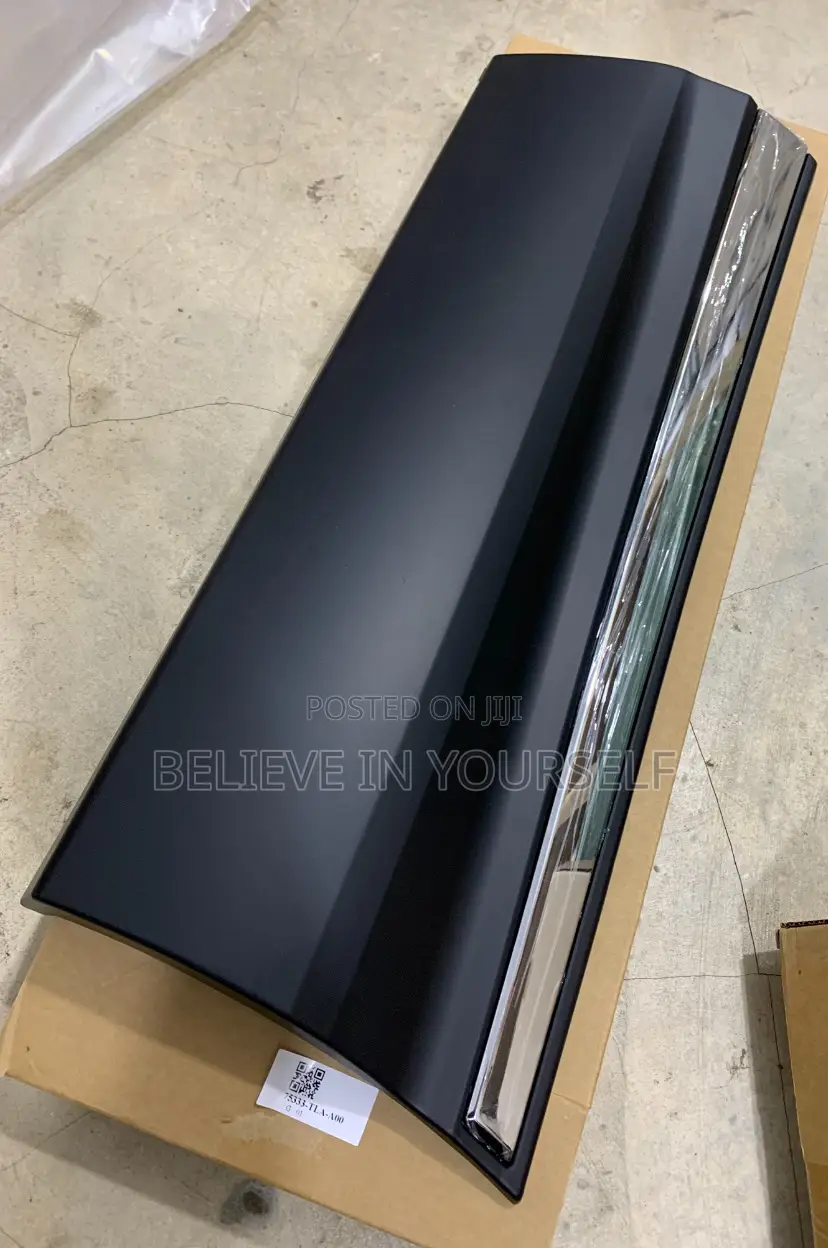 Honda CRV 2017,2018,2019,2020,2021,2022 Door Moulding Chrome