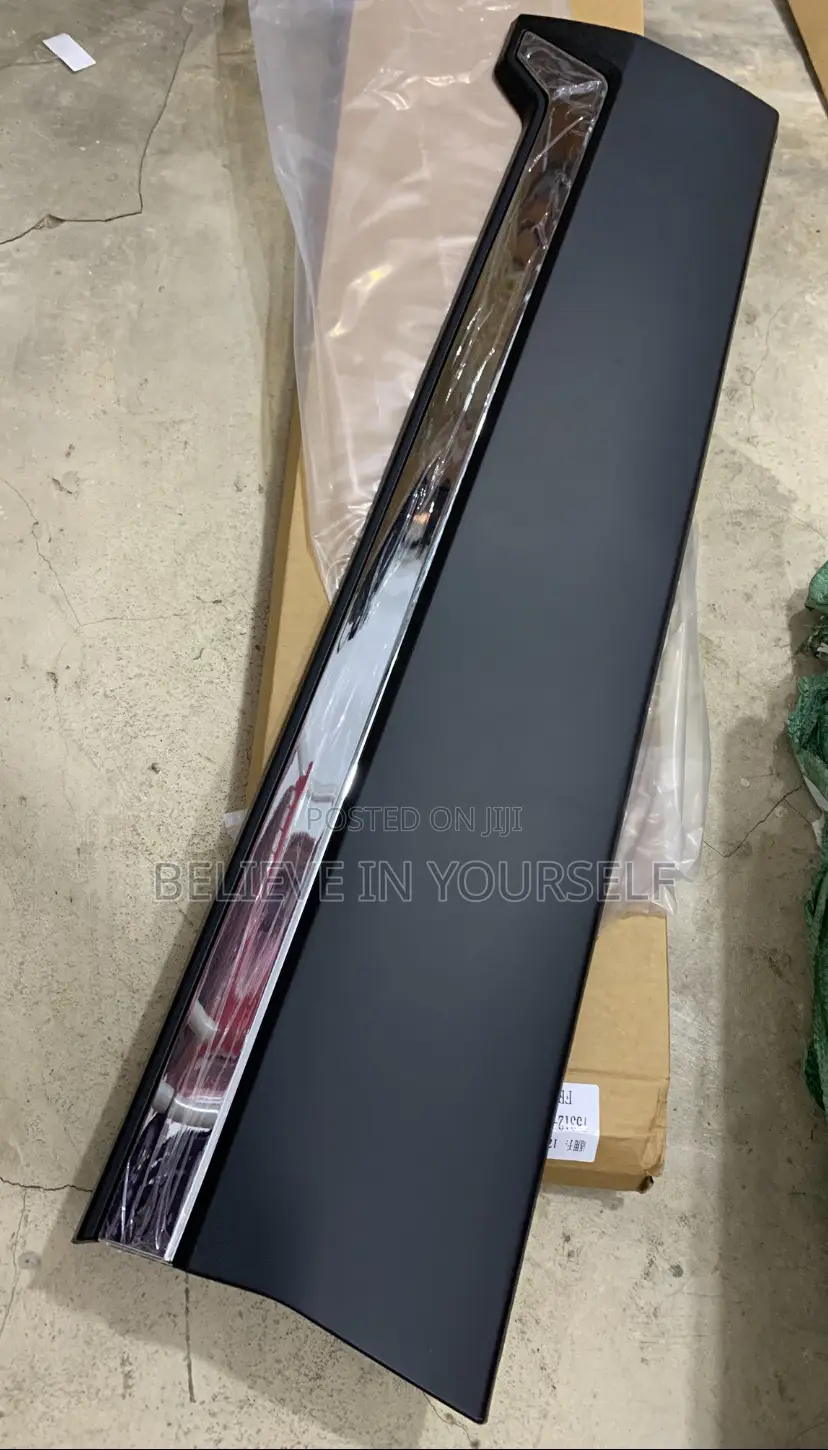 Honda CRV 2017,2018,2019,2020,2021,2022 Door Moulding Chrome