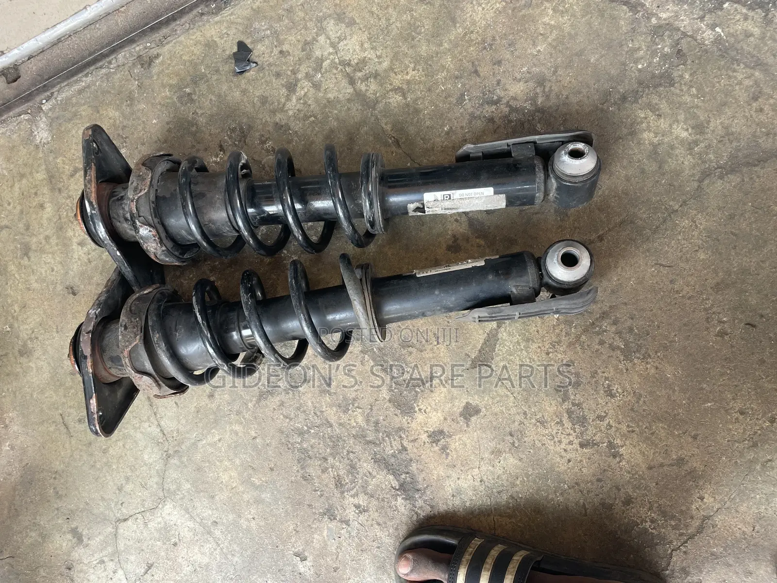 Mini Cooper Country Man 2016 Back Shock Absorber