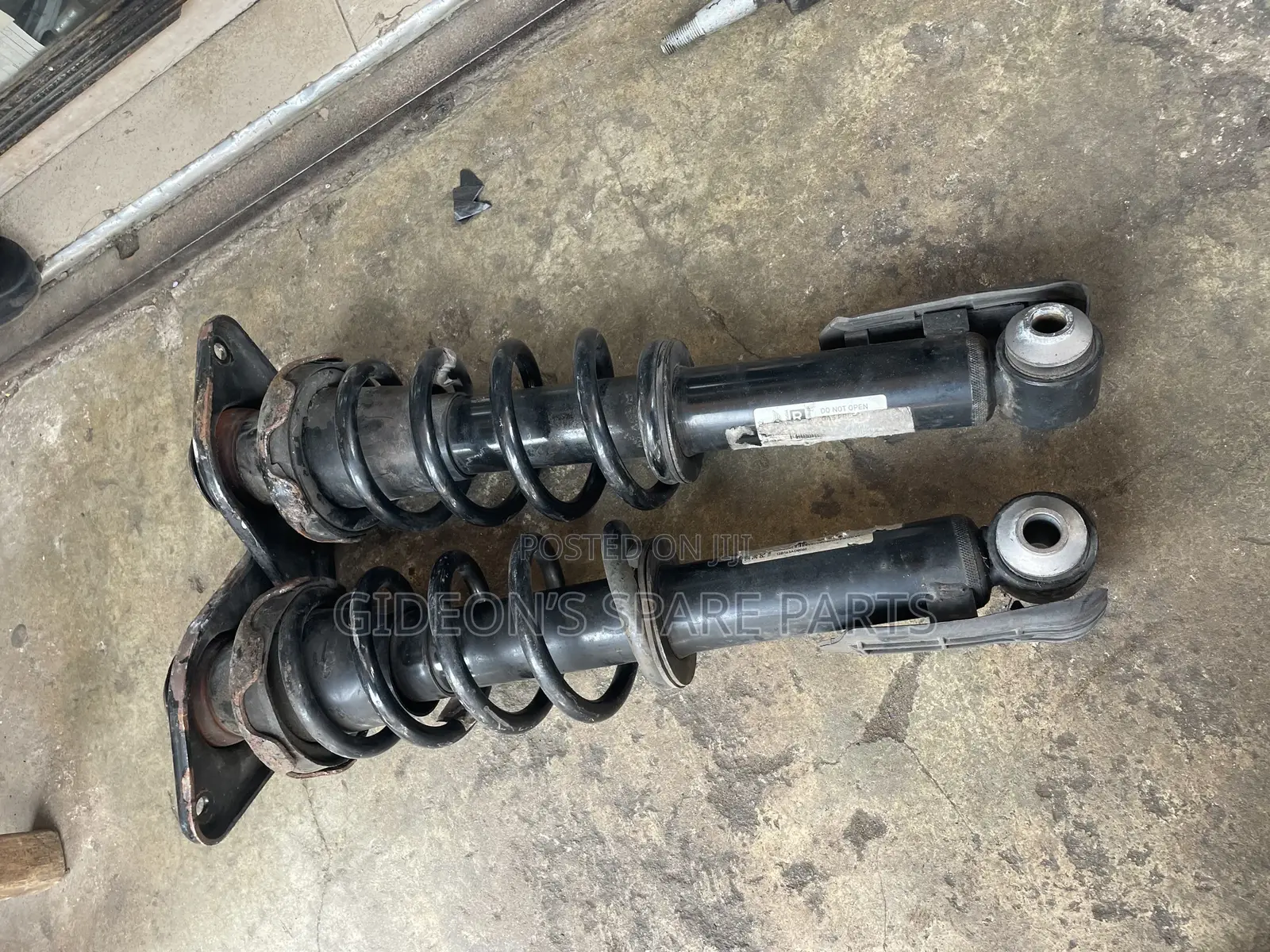 Mini Cooper Country Man 2016 Back Shock Absorber