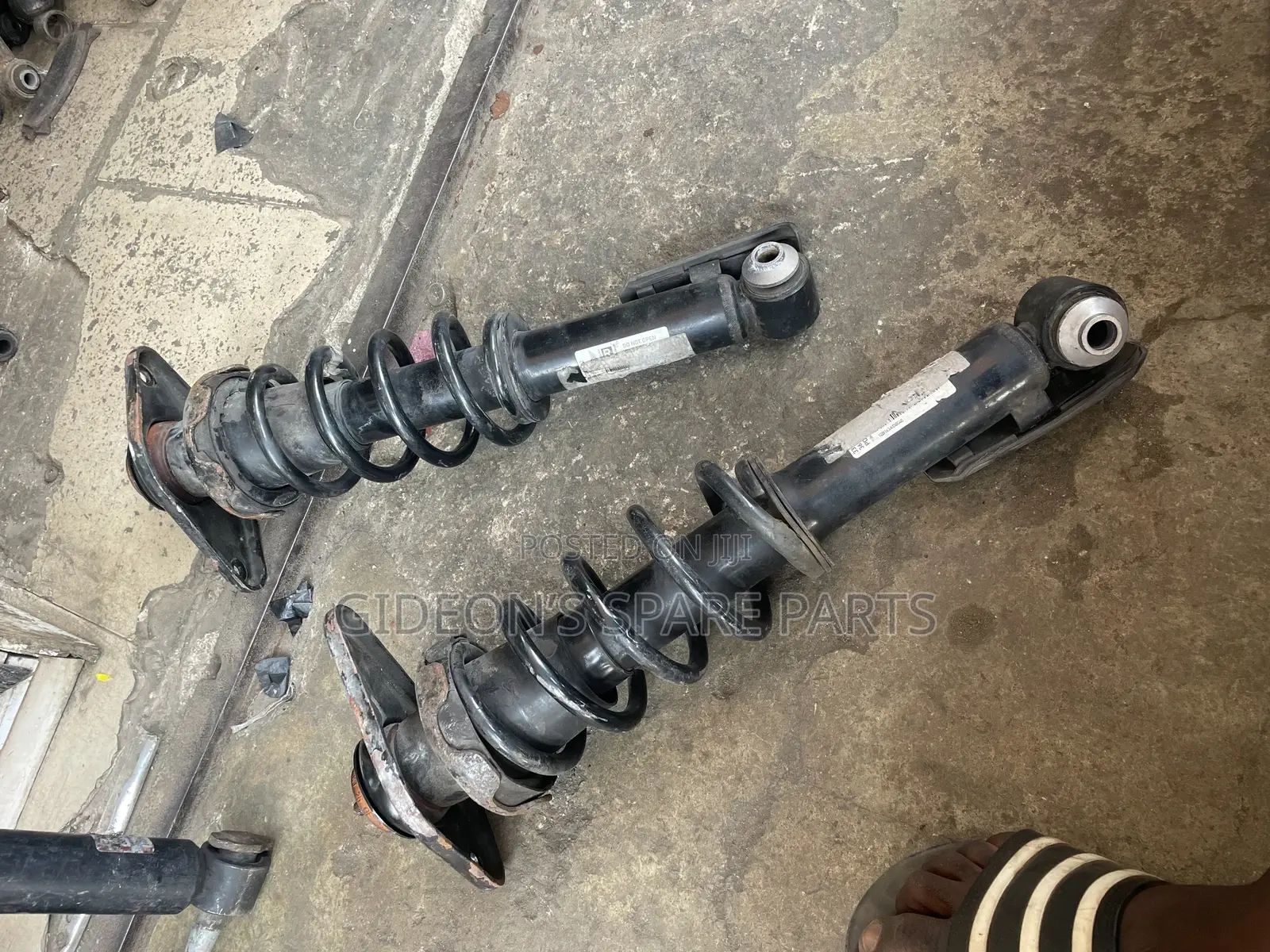 Mini Cooper Country Man 2016 Back Shock Absorber