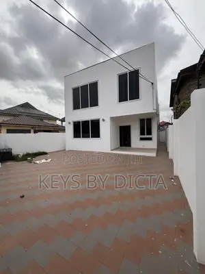 3bdrm Duplex in School Junction for rent