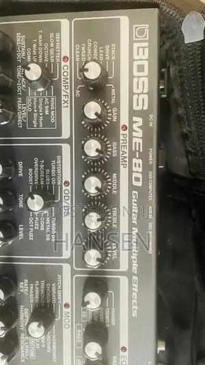 Boss Me-80 Guitar Multiple Effect Pedal