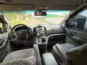 Hyundai Starex 2016 Silver