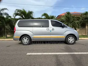 Hyundai Starex 2016 Silver