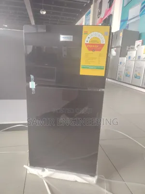 Nasco Nasf2-11fl-B: The Mirror-Finish 86l Table Top Refrigerator