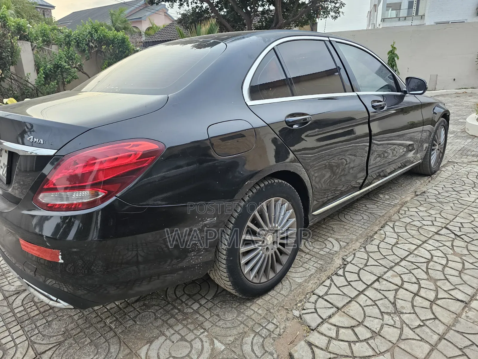 Mercedes-Benz C300 Luxury 4Matic Sedan AWD (2.0L 4cyl 7A) 2016 Black