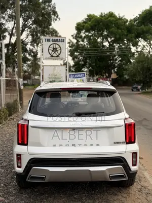 Kia Sportage EX 2021 White