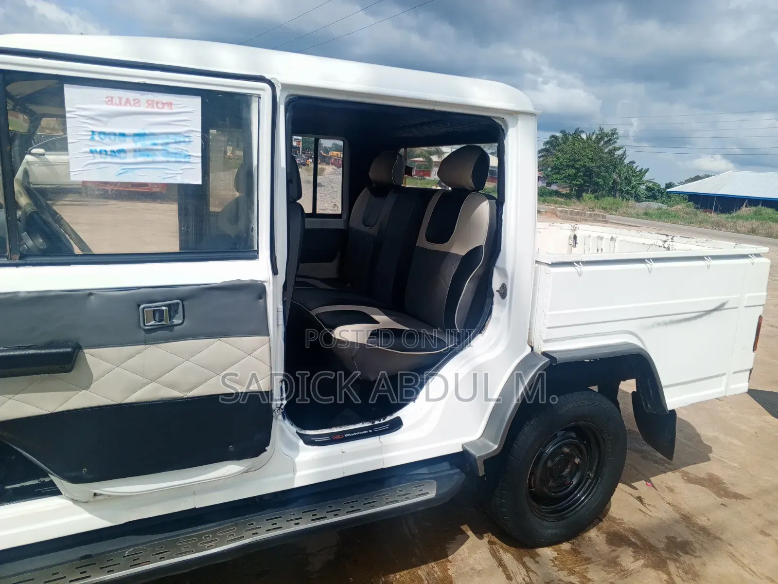 Mahindra Commander 2012 White