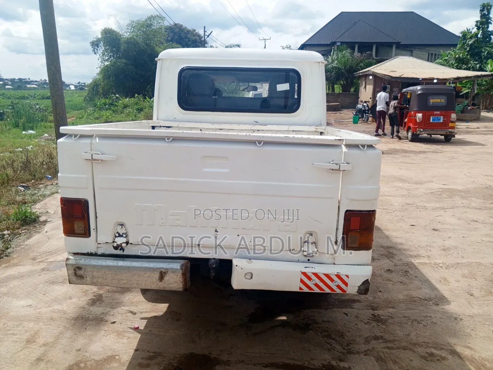 Mahindra Commander 2012 White