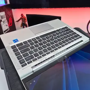 Laptop HP EliteBook 840 G8 8GB Intel Core i5 SSD 256GB
