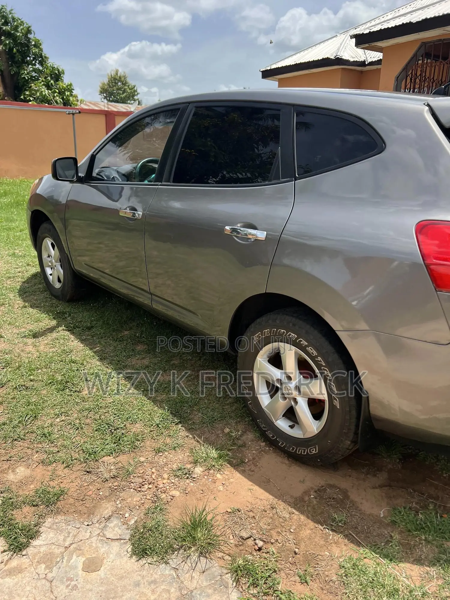 Nissan Rogue SV 2012 Gray