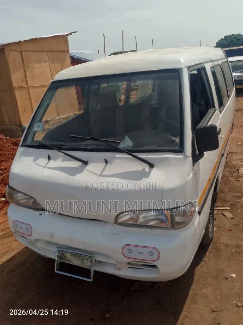 Hyundai H-100 2004 White