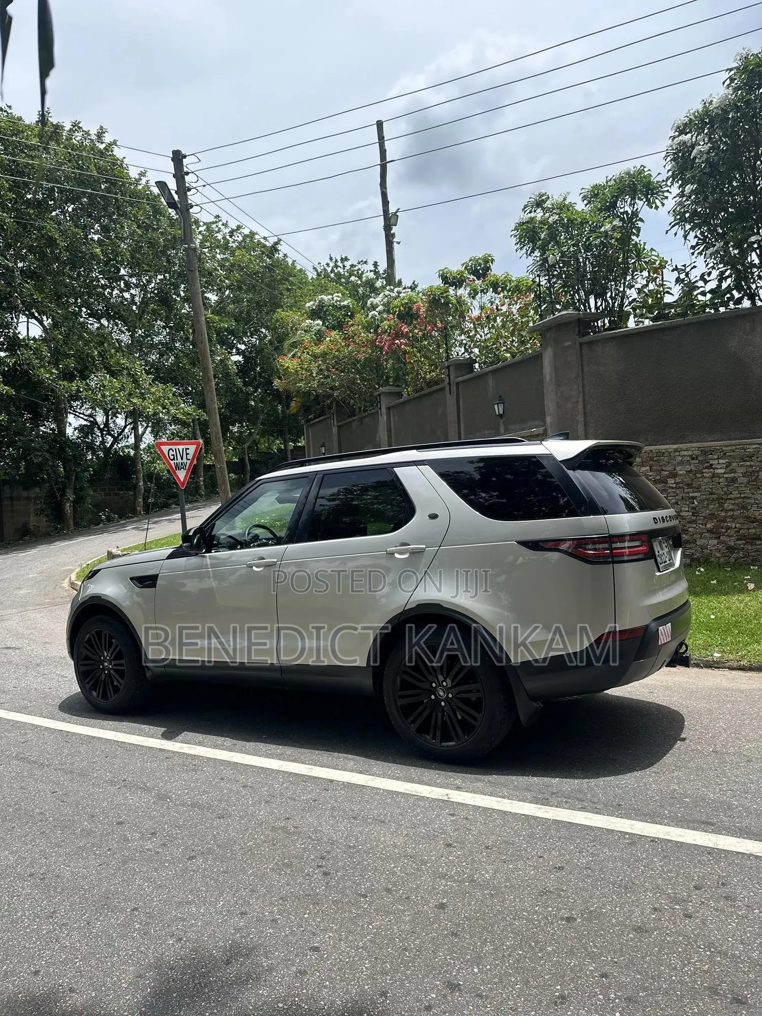 Land Rover Discovery HSE 4x4 2018 Silver