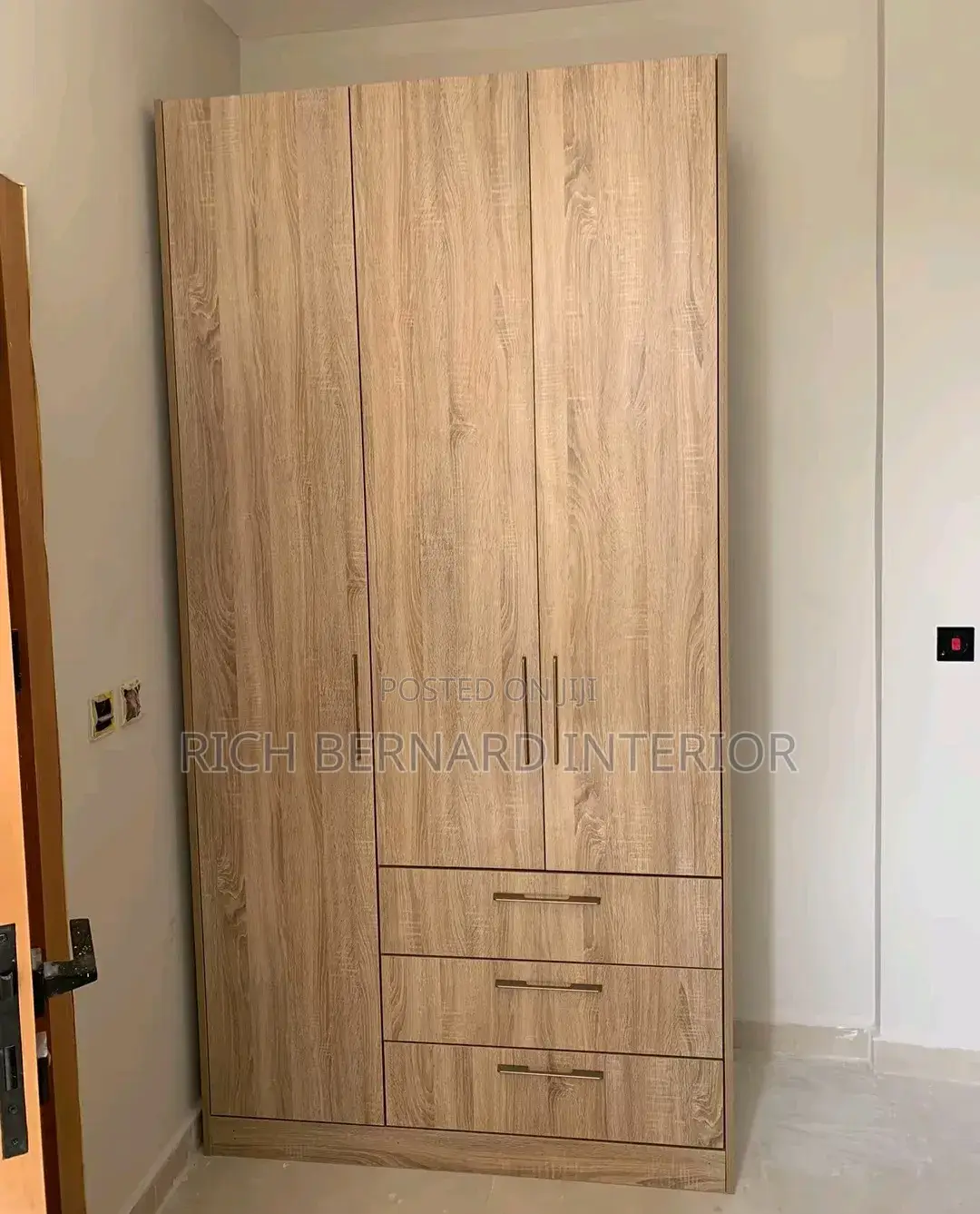 2in1 Sleek Modern Wardrobe