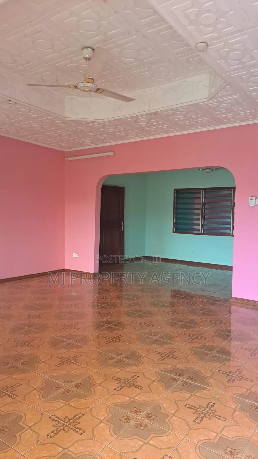 7bdrm House in Community 12, Sakumono for rent
