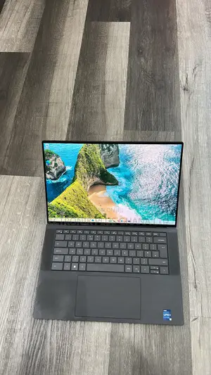 Laptop Dell Precision 5570 32GB Intel Core i7 SSD 512GB