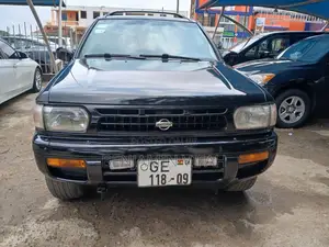 Nissan Pathfinder Automatic 2000 Black
