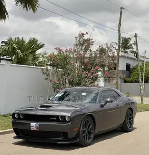Dodge Challenger GT 2022 Gray