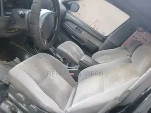 Nissan Pathfinder Automatic 2000 Black