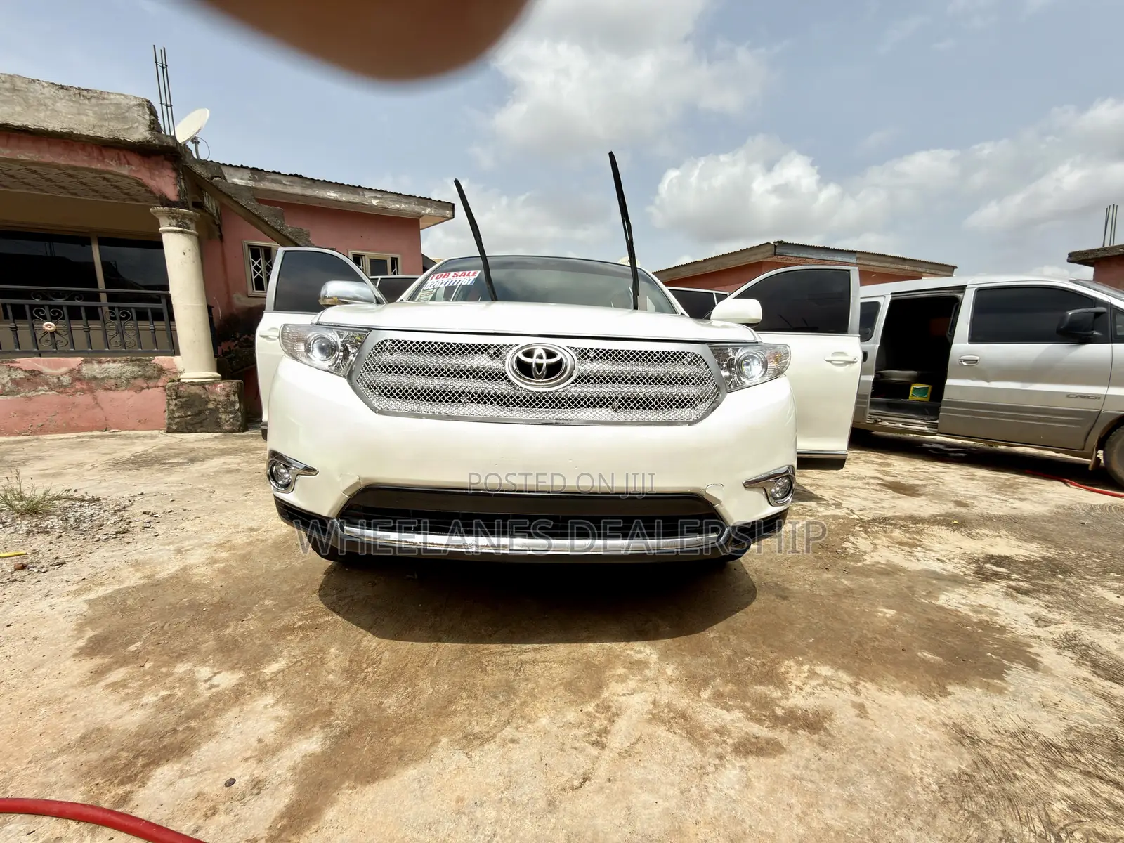 Toyota Highlander 2.7L 2WD 2013 Pearl
