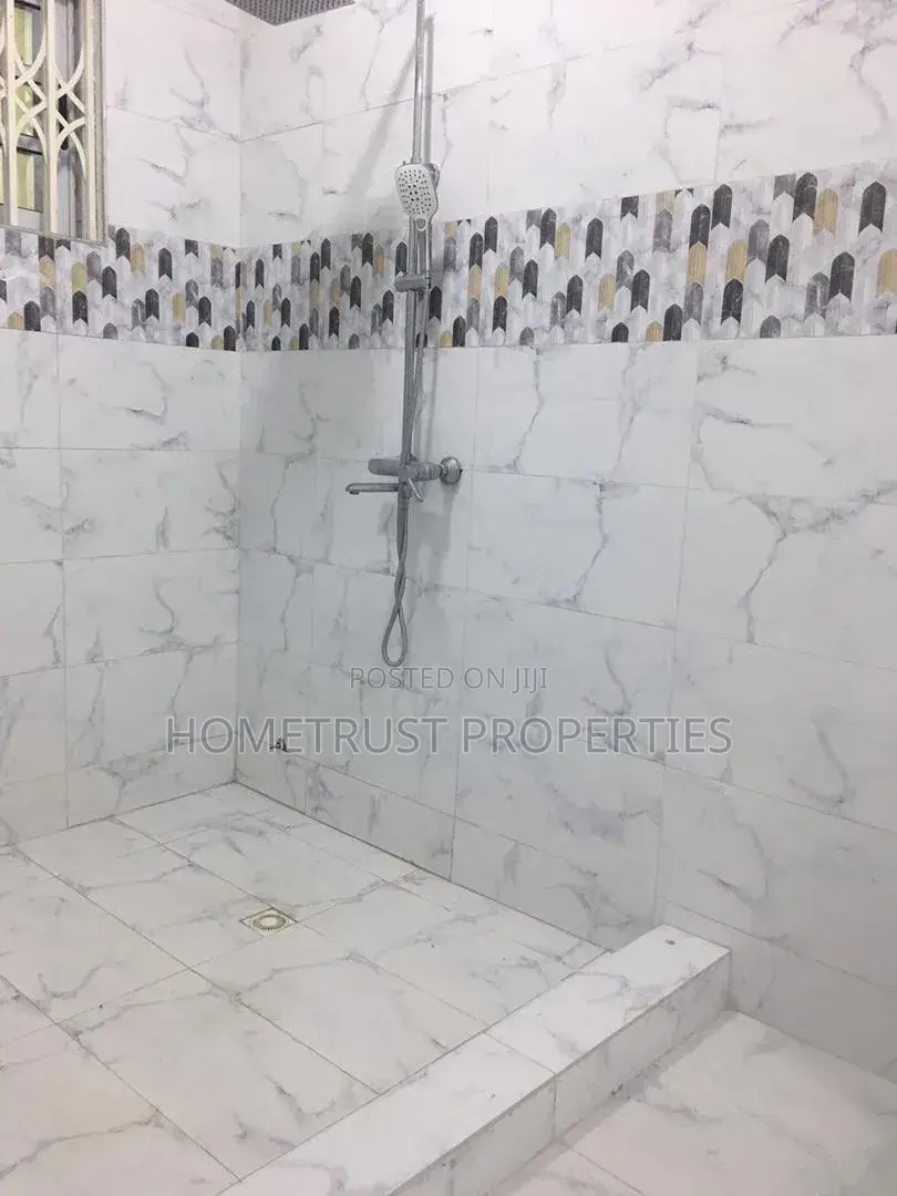 4bdrm Duplex in Pokuase Ga Odumase for rent