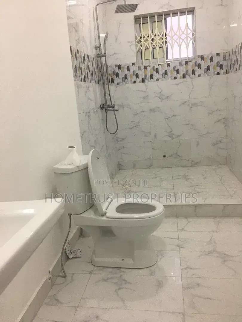 4bdrm Duplex in Pokuase Ga Odumase for rent