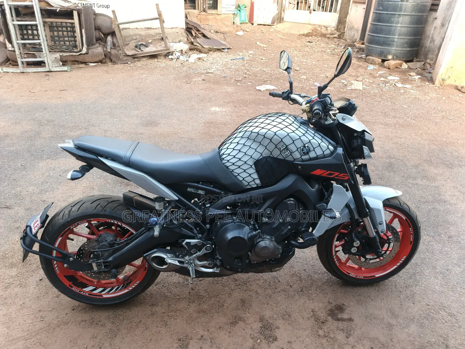 Yamaha 2018 White