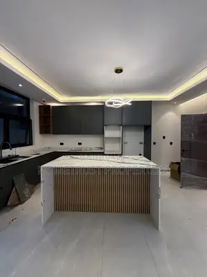 4bdrm Duplex in East Legon, American House for sale