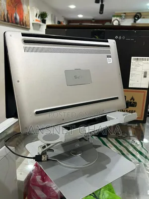New Laptop Dell XPS 13 8GB Intel Core i5 SSD 256GB