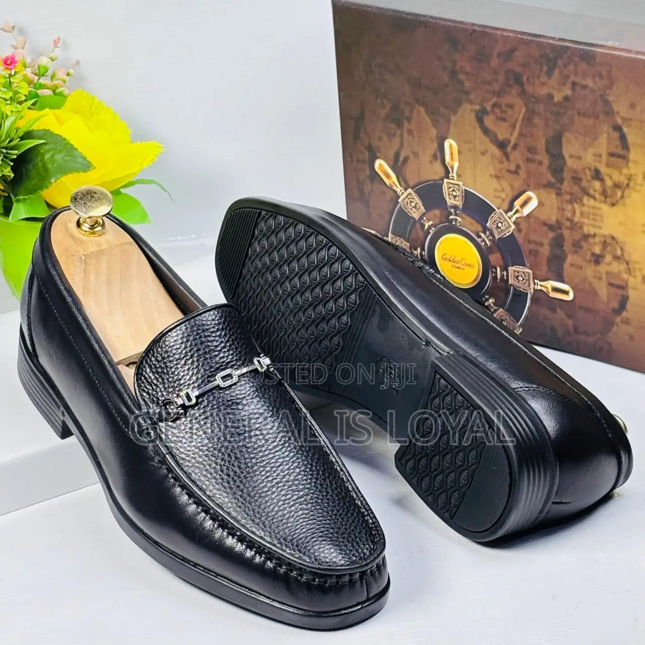 Golden Coxes Men Leather Black Loafers