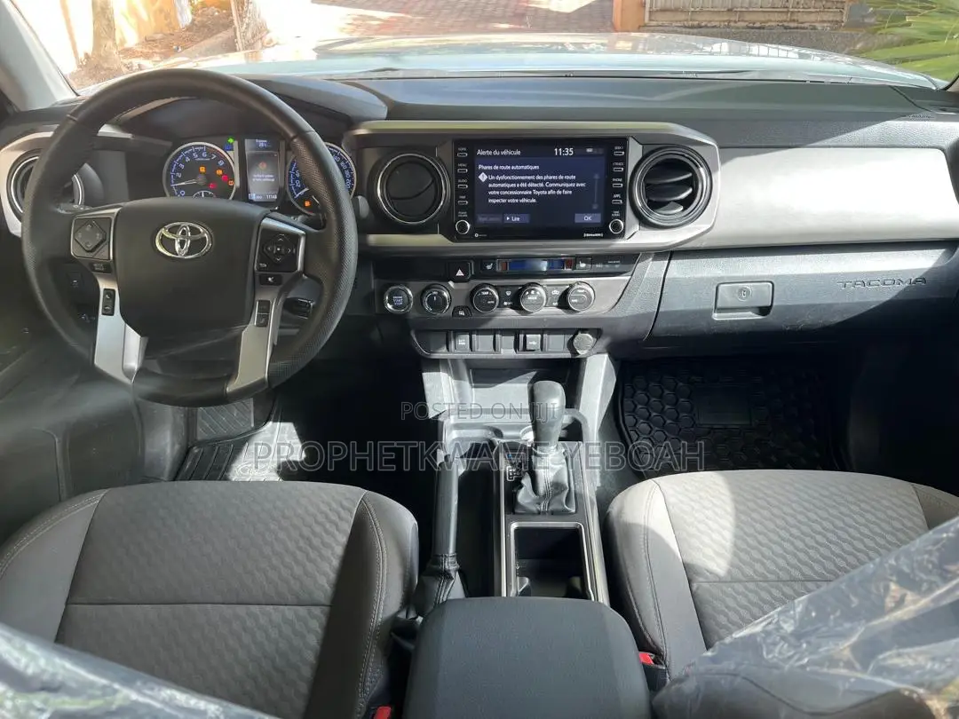 Toyota Tacoma SR Double Cab 5' Bed V6 AT 2023 Silver