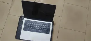 Laptop Apple MacBook Pro 2021 M1 16GB Apple M1 Pro SSD 500GB