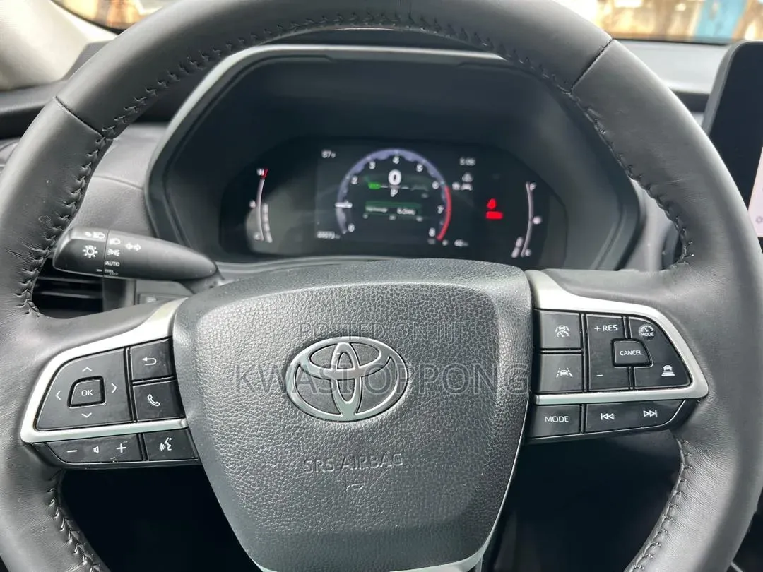 Toyota Grand Highlander Hybrid 2024 Black