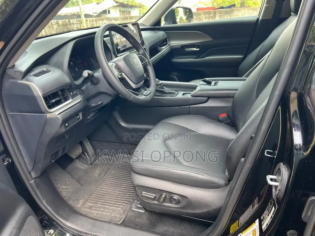 Toyota Grand Highlander Hybrid 2024 Black