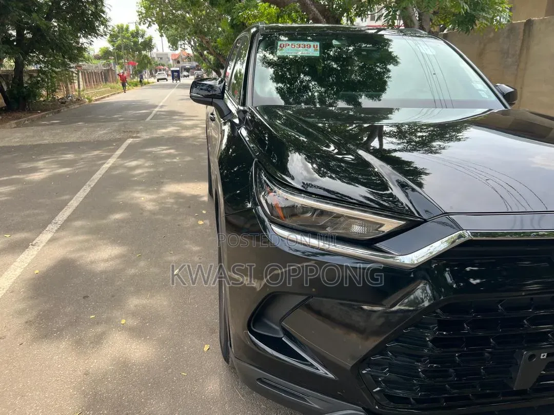 Toyota Grand Highlander Hybrid 2024 Black