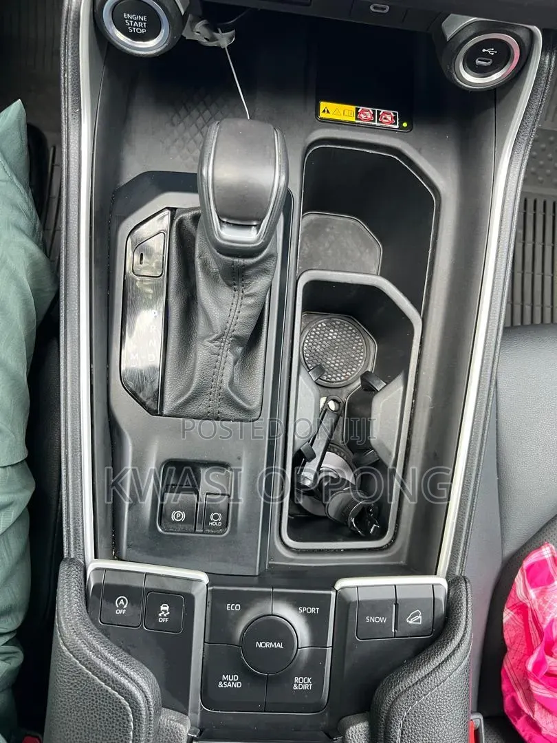 Toyota Grand Highlander Hybrid 2024 Black