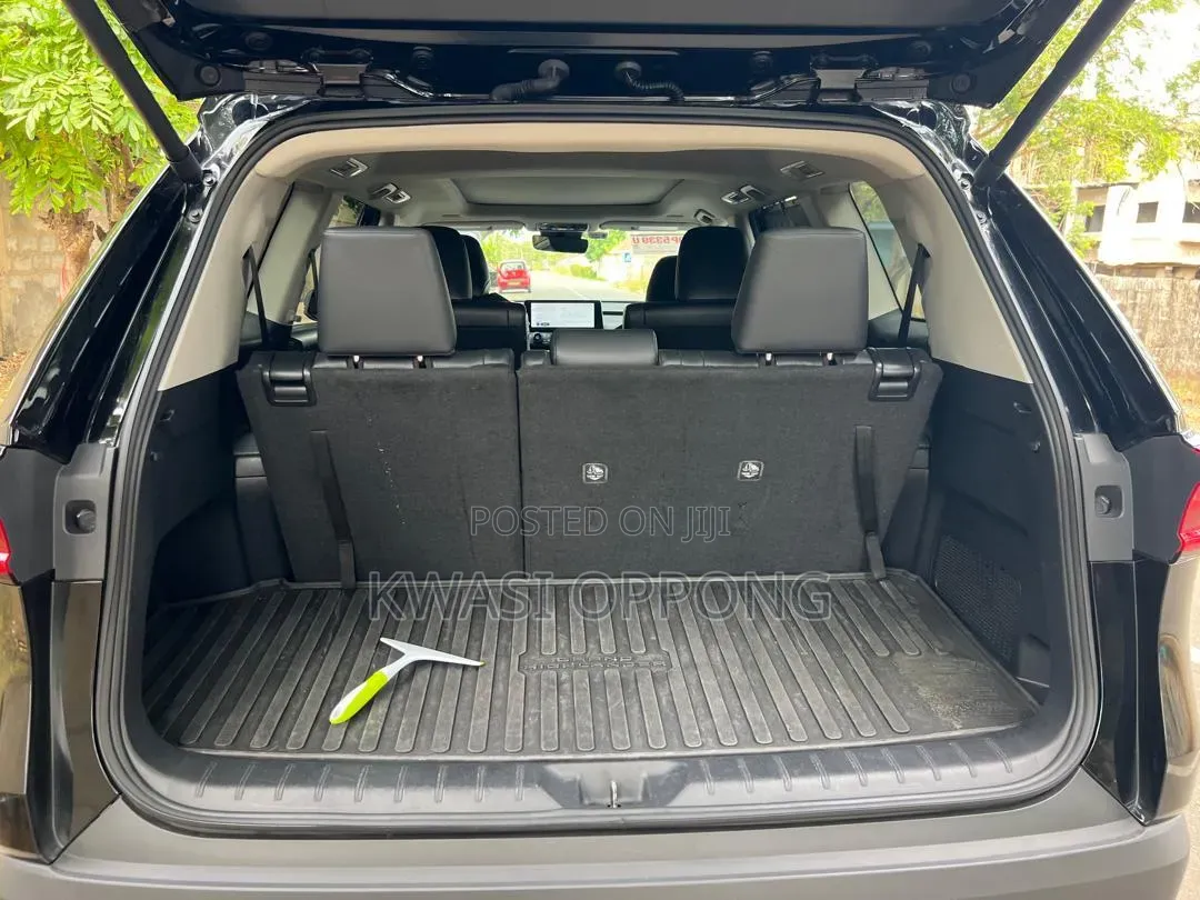 Toyota Grand Highlander Hybrid 2024 Black