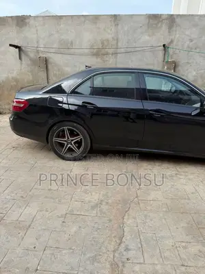 Mercedes-Benz E300 2011 Black