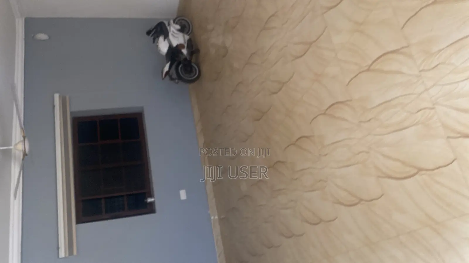 4bdrm Apartment in …, Pentecost for rent