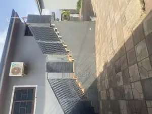 4bdrm Apartment in …, Pentecost for rent